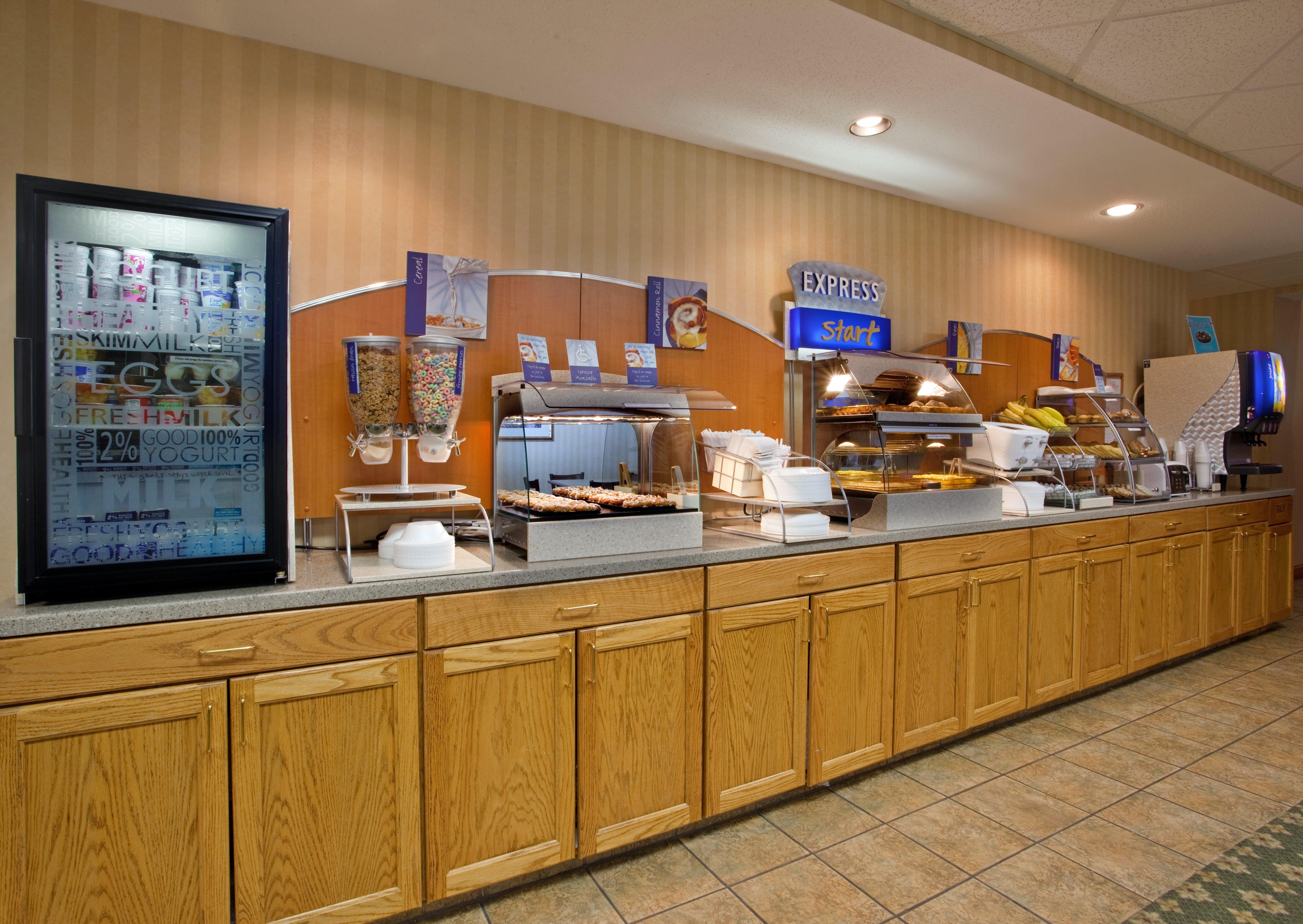 Holiday Inn Express Mount Pleasant- Scottdale By Ihg Ngoại thất bức ảnh