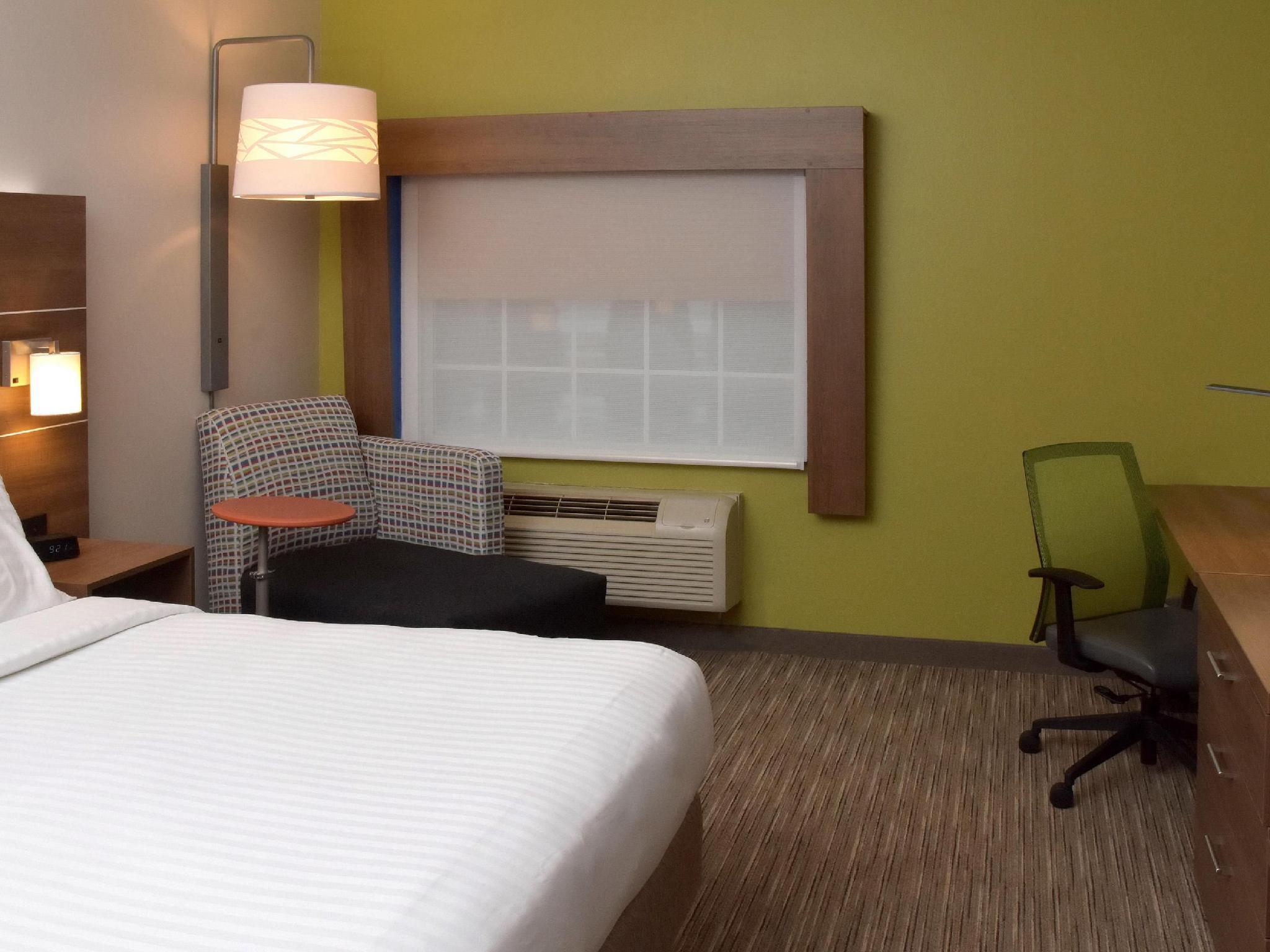 Holiday Inn Express Mount Pleasant- Scottdale By Ihg Ngoại thất bức ảnh