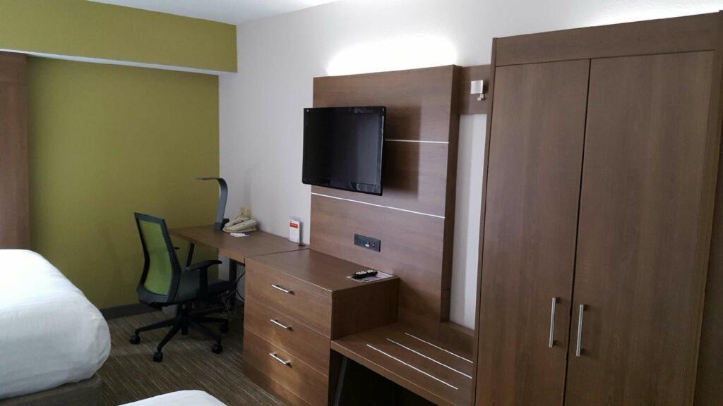 Holiday Inn Express Mount Pleasant- Scottdale By Ihg Ngoại thất bức ảnh