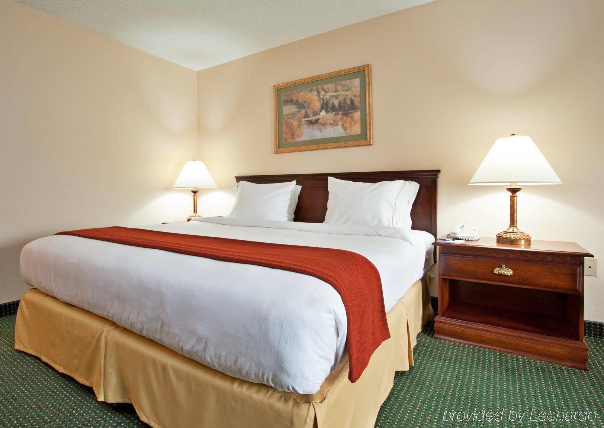 Holiday Inn Express Mount Pleasant- Scottdale By Ihg Ngoại thất bức ảnh